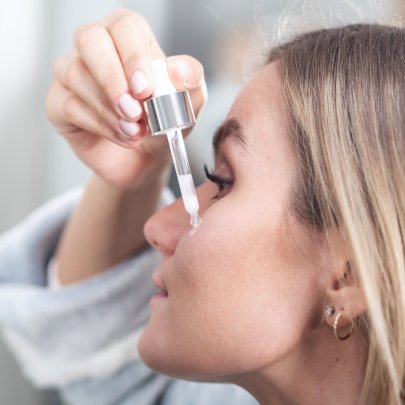 Acné visage : que révèlent les boutons selon la zone du visage ? – The  Cosmetist